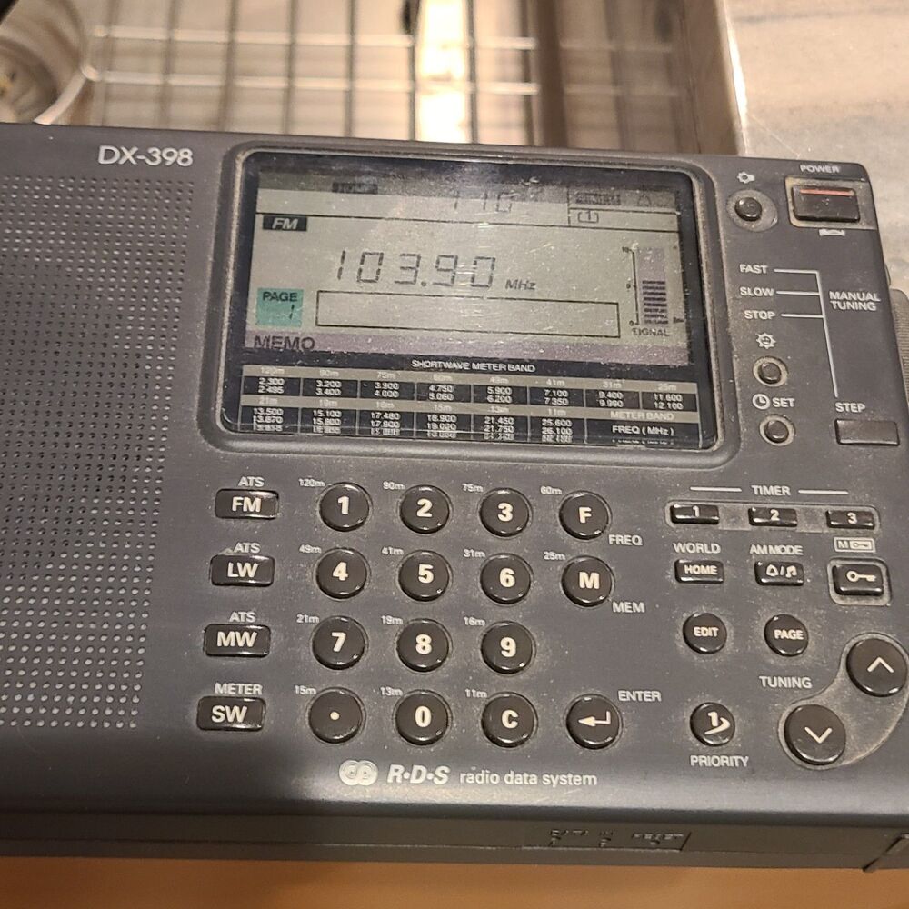 Radio Shack DX-398 FM MW SW LW SSB RDS Shortwave  Radio WORKS